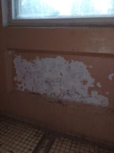 Фото стены подьезда, Коллективное Заявление от собственников: улица Дзержинского, дом 7, поселок Товарково, №1. Обслуживание ООО МПКХ Товарково 1 Фото стены подьезда, Коллективное Заявление от собственников: улица Дзержинского, дом 7, поселок Товарково, №1. Обслуживание ООО МПКХ Товарково