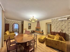 купить дом в Товарково Калужской области гостиная 2 фото